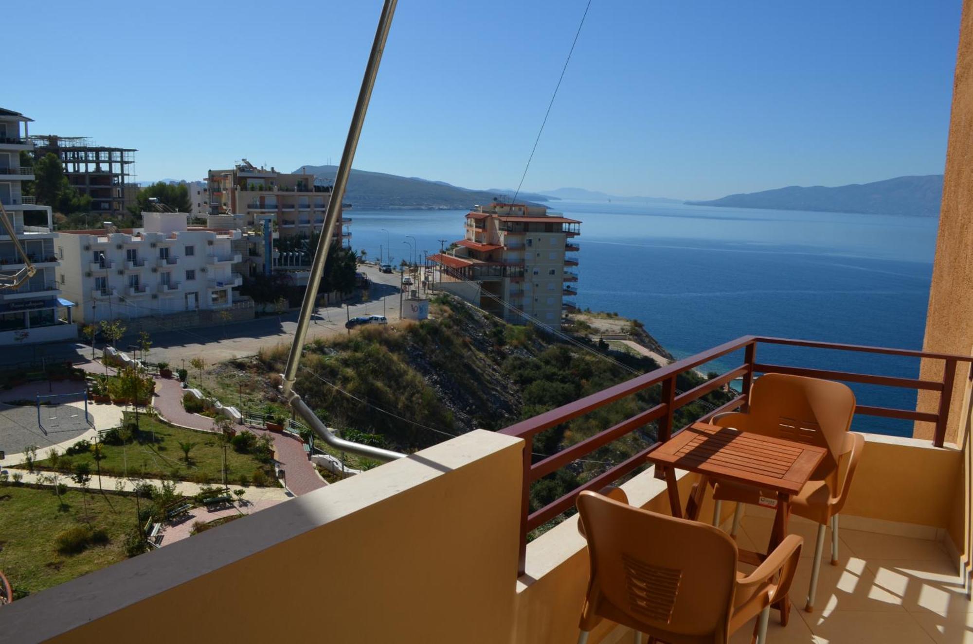 Appartement Sunset Penthouse à Saranda Extérieur photo