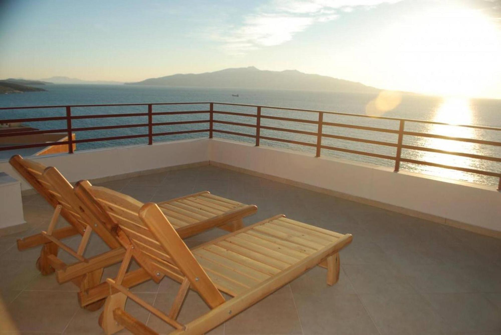 Appartement Sunset Penthouse à Saranda Extérieur photo