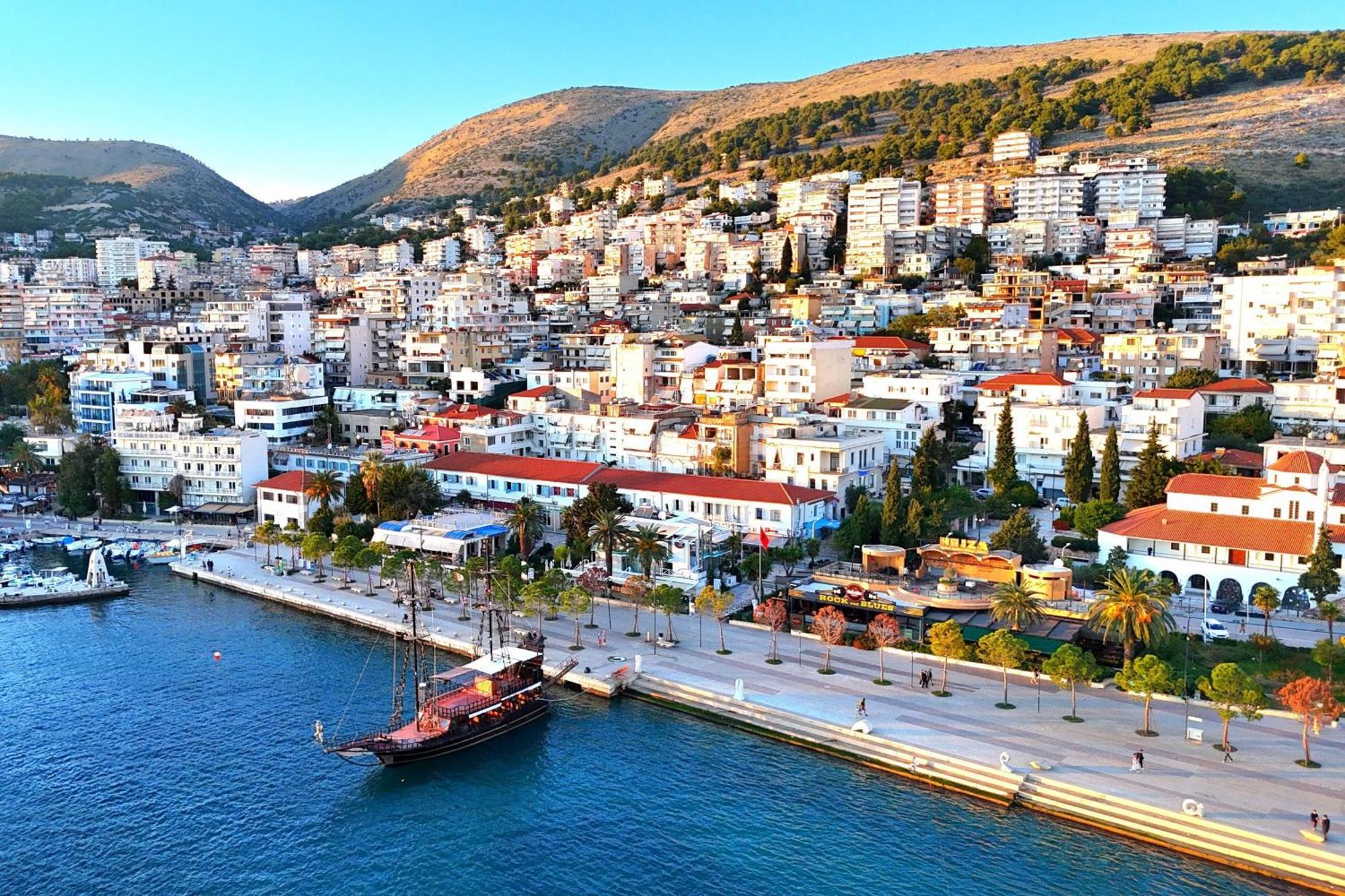 Appartement Sunset Penthouse à Saranda Extérieur photo