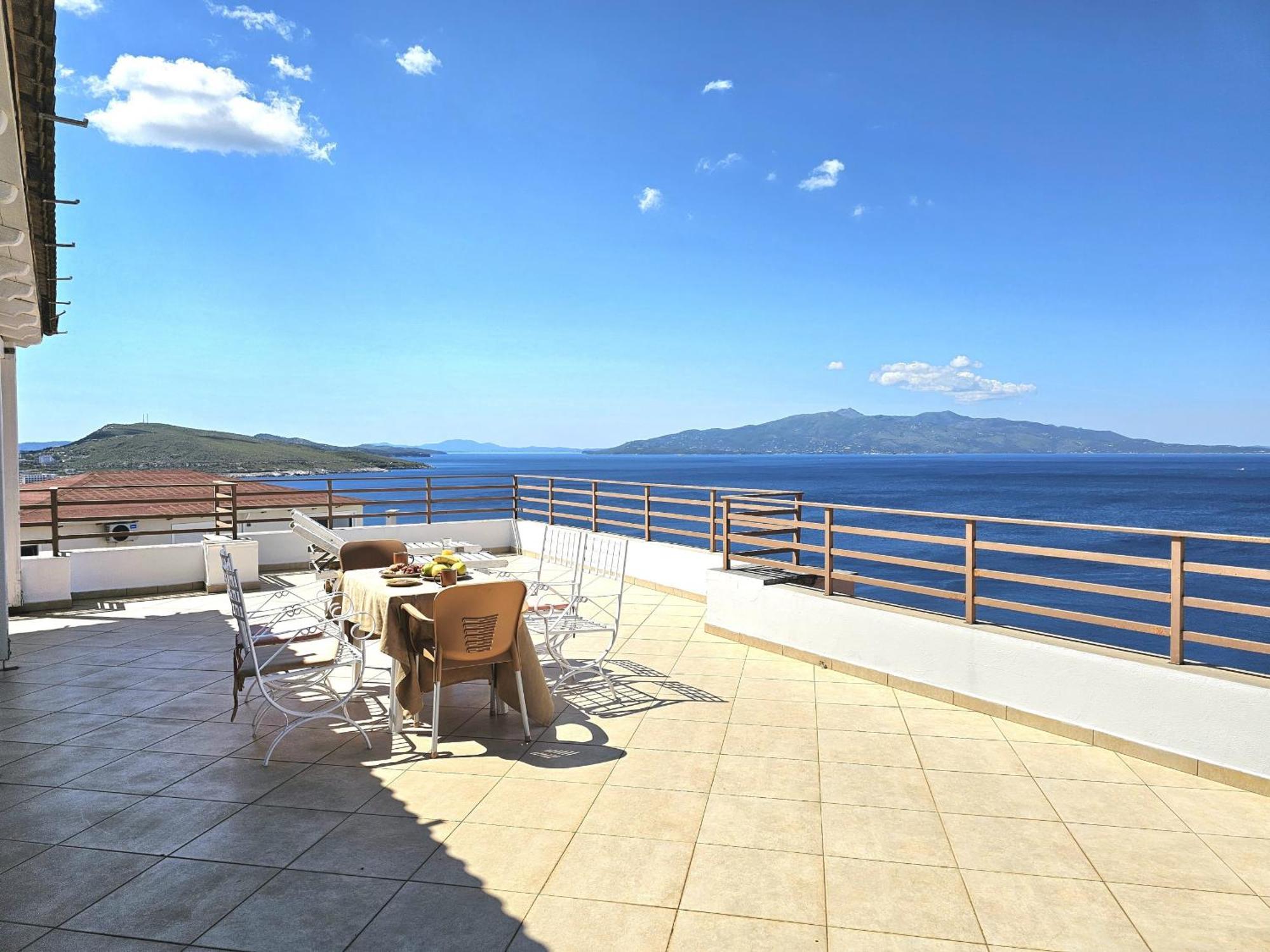 Appartement Sunset Penthouse à Saranda Extérieur photo